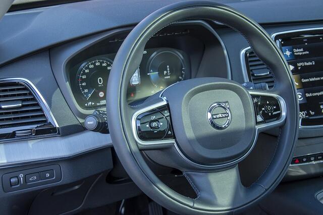 Volvo XC90 2.0 T8 390 PK AWD PANO / 7-ZITS